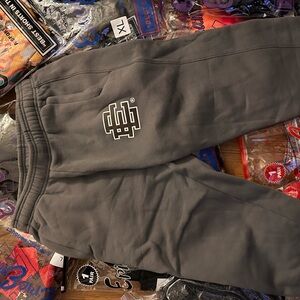 Eric Emmanuel sweats